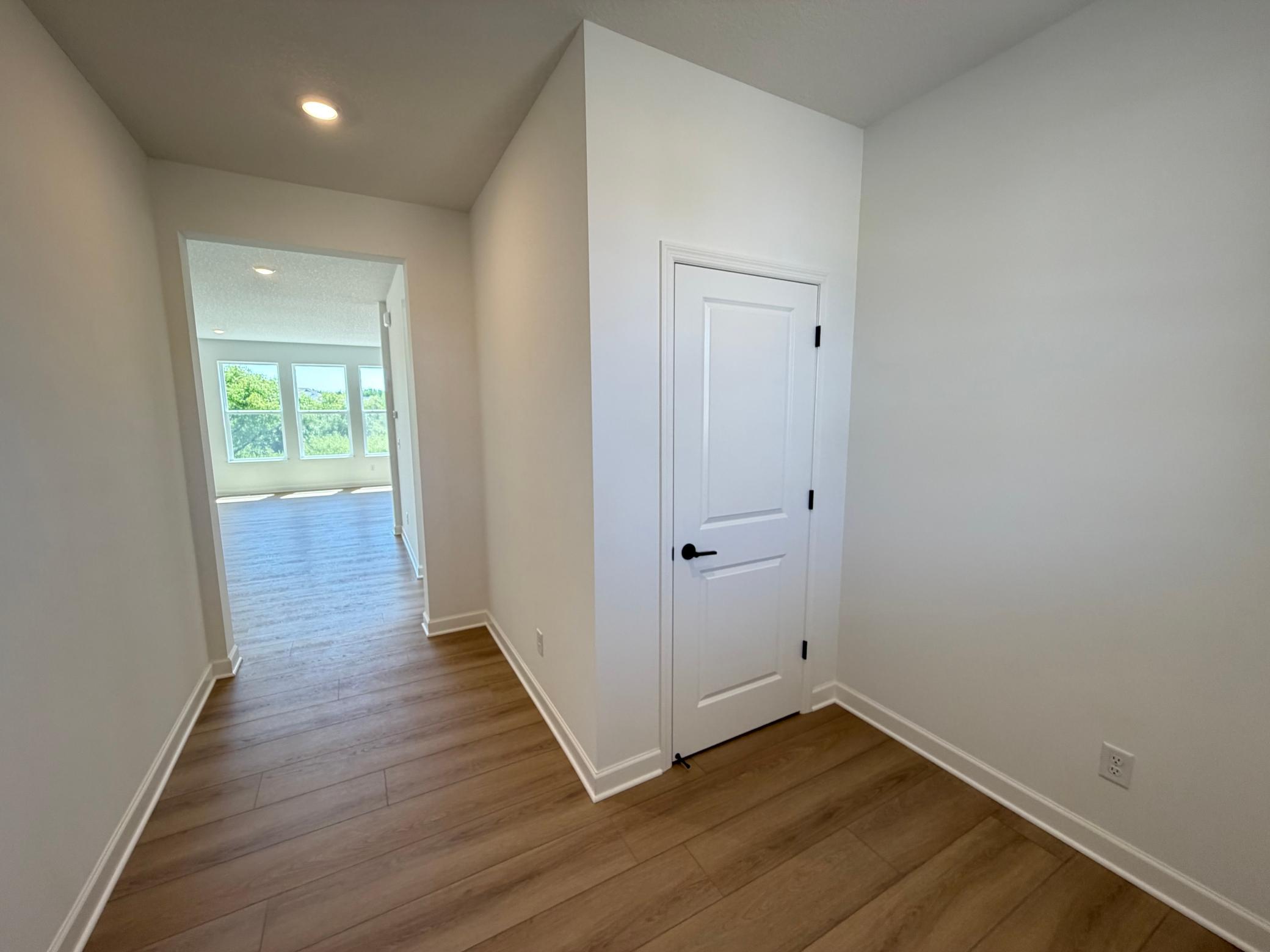 (Photo is of the actual home.)
