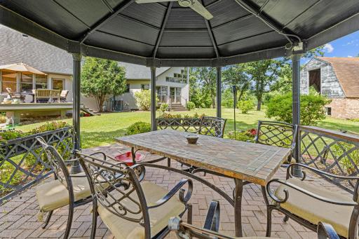 6300 Rolling Hills Drive-2.jpg
