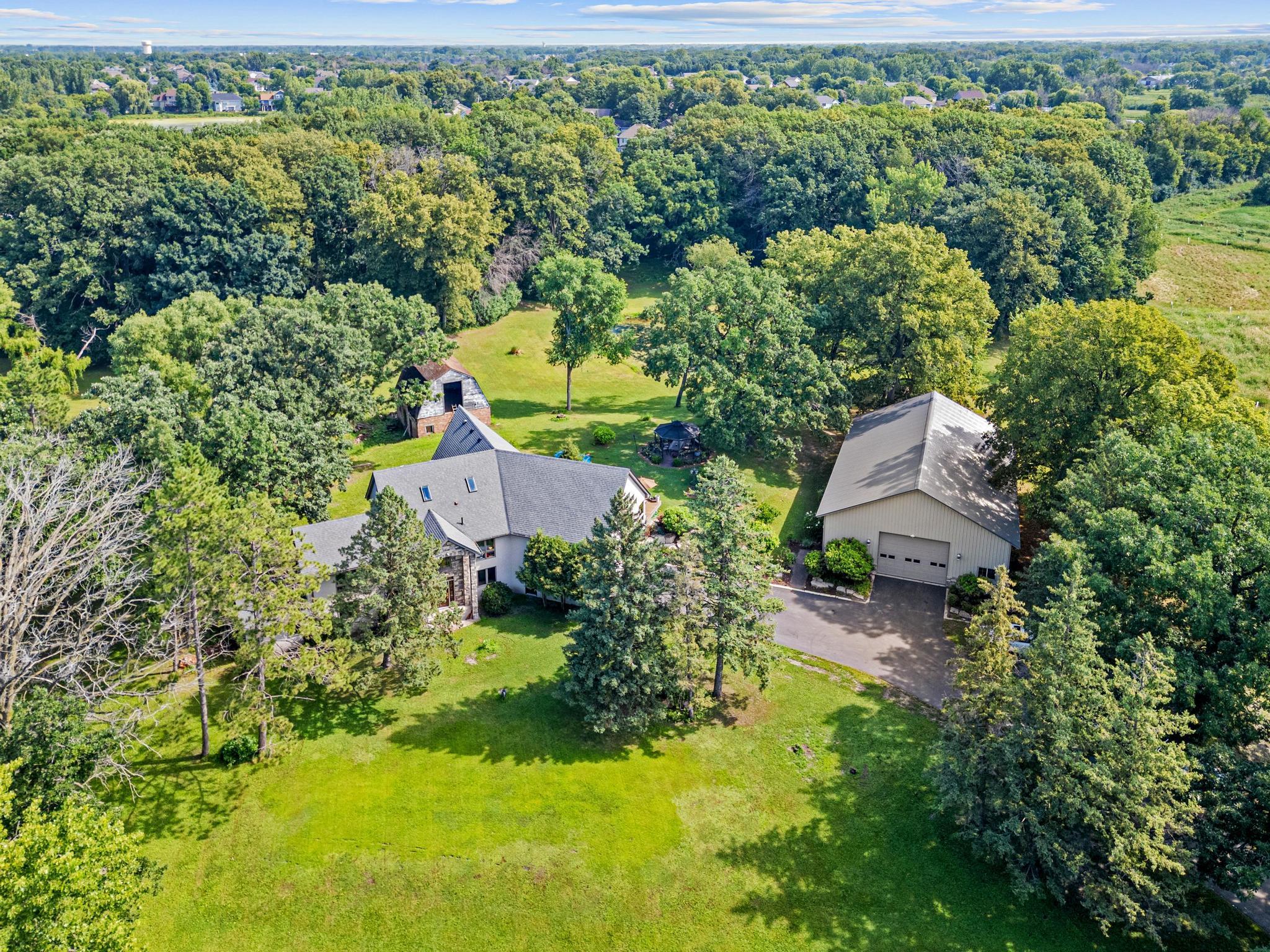 6300 Rolling Hills Drive-10.jpg