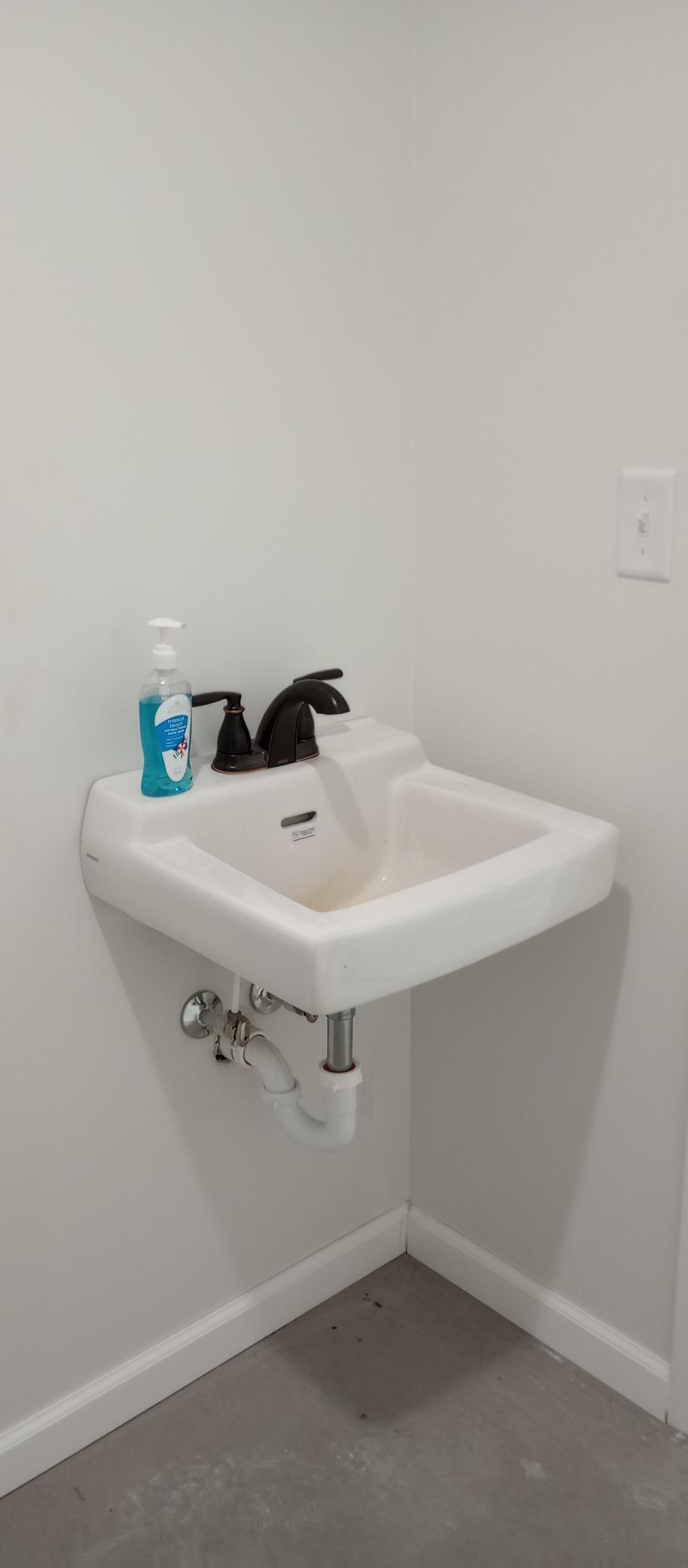 Bathroom sink