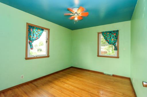 916 5th Street SW, Waseca, MN 56093
