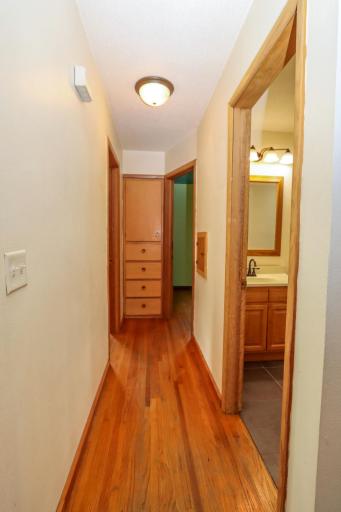 916 5th Street SW, Waseca, MN 56093