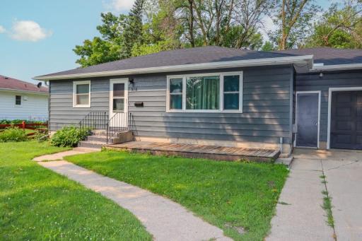 916 5th Street SW, Waseca, MN 56093