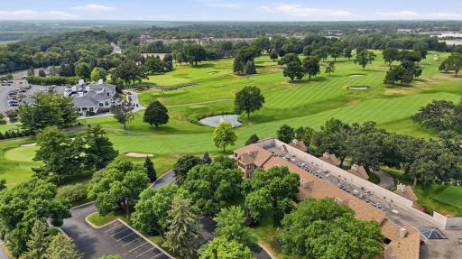 Located next to Bloomington's Premier golf club - Minnesota Valley Country Club.