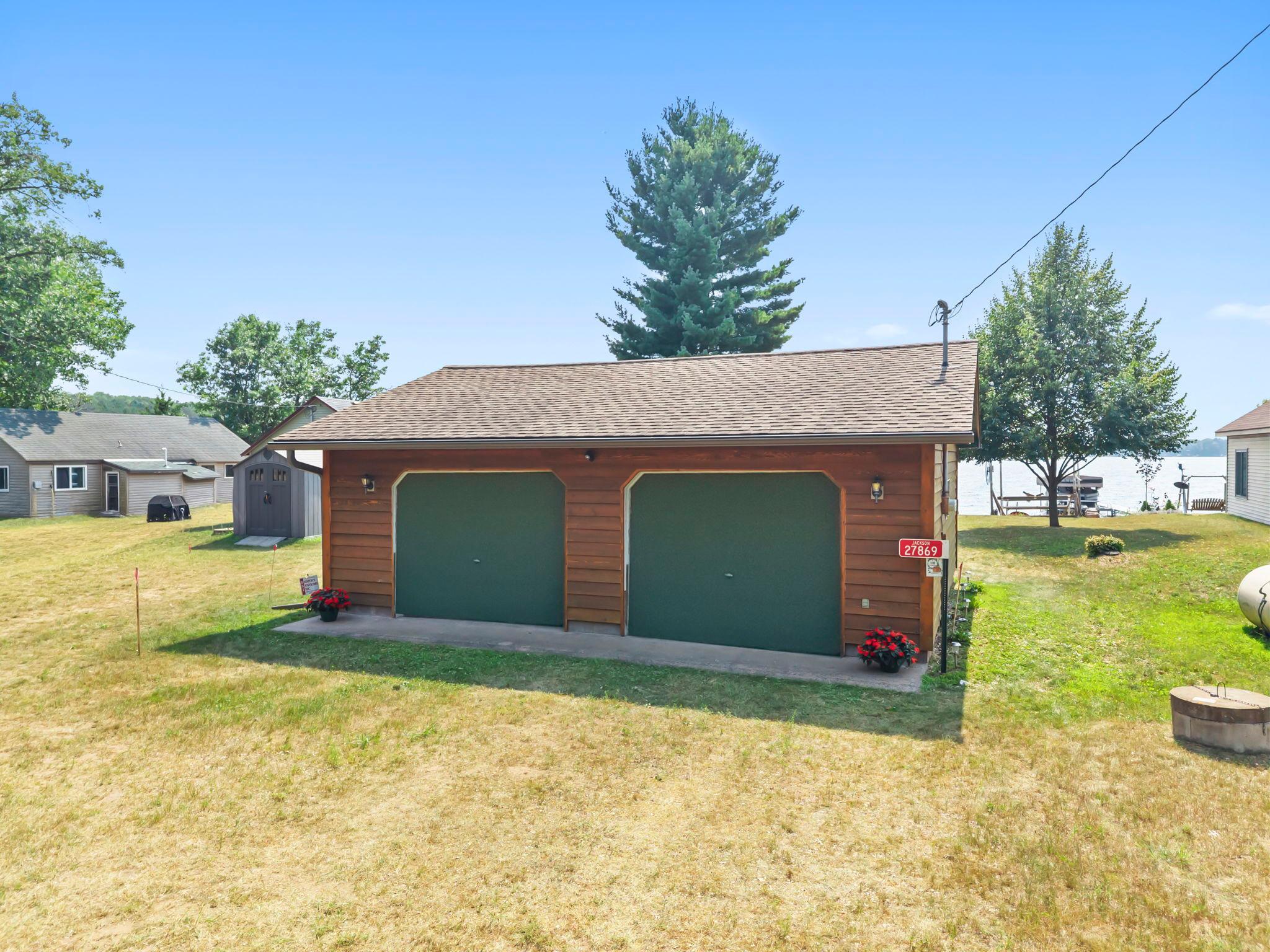 Large 30 x 30 Garage that can be used as a bunk house