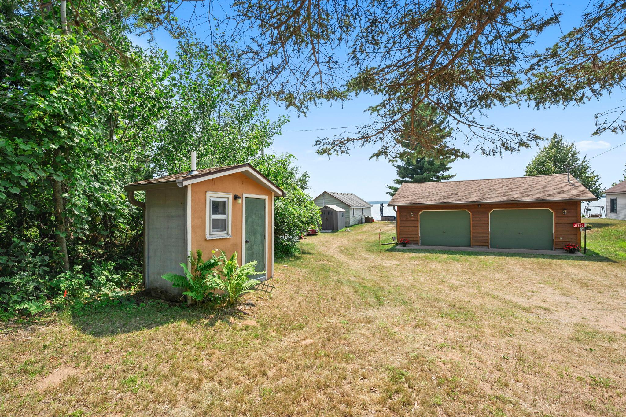 Proximity of outhouse to the cabin garage