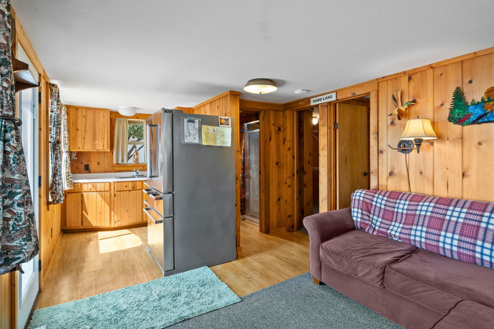 15-web-or-mls-27869 Kovarik Rd-24.jpg