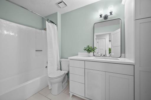 4113 Cj Cir SE, Prior Lake, MN 55372