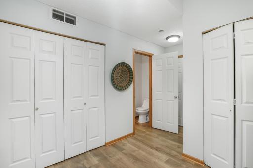 20336 Kensfield Trail, 1603, Lakeville, MN 55044