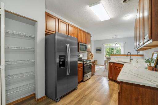 20336 Kensfield Trail, 1603, Lakeville, MN 55044