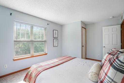 20336 Kensfield Trail, 1603, Lakeville, MN 55044