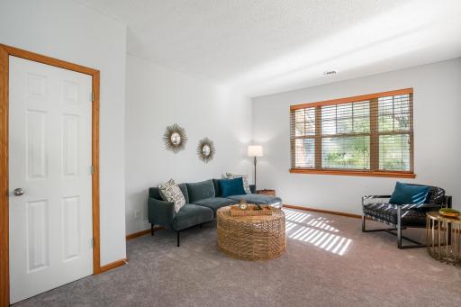 20336 Kensfield Trail, 1603, Lakeville, MN 55044