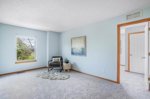 20336 Kensfield Trail, 1603, Lakeville, MN 55044