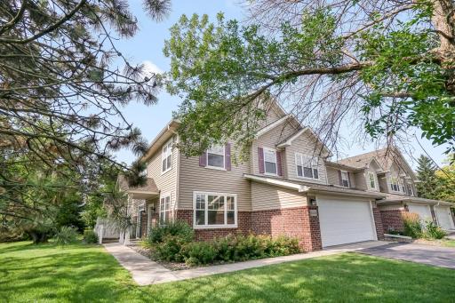 20336 Kensfield Trail, 1603, Lakeville, MN 55044