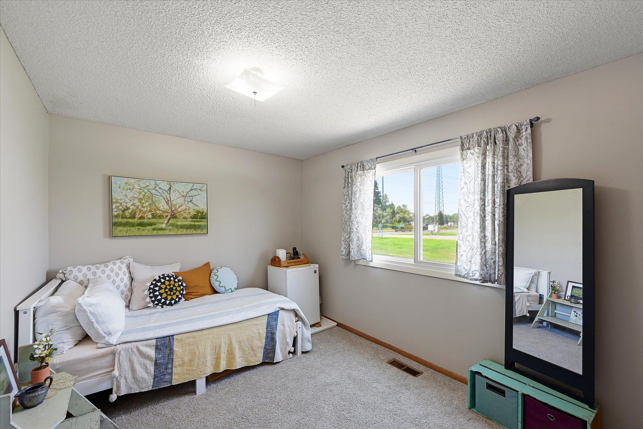 Second bedroom