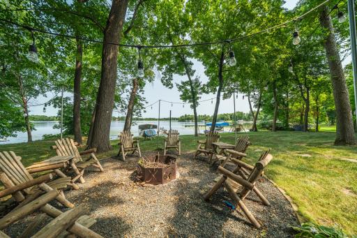 BRADLEY_MEDIA_LLC_SUMUPD-028.jpg