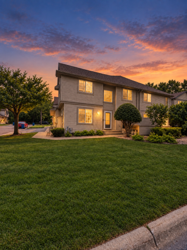 1056 Lovell Avenue W, Roseville, MN 55113