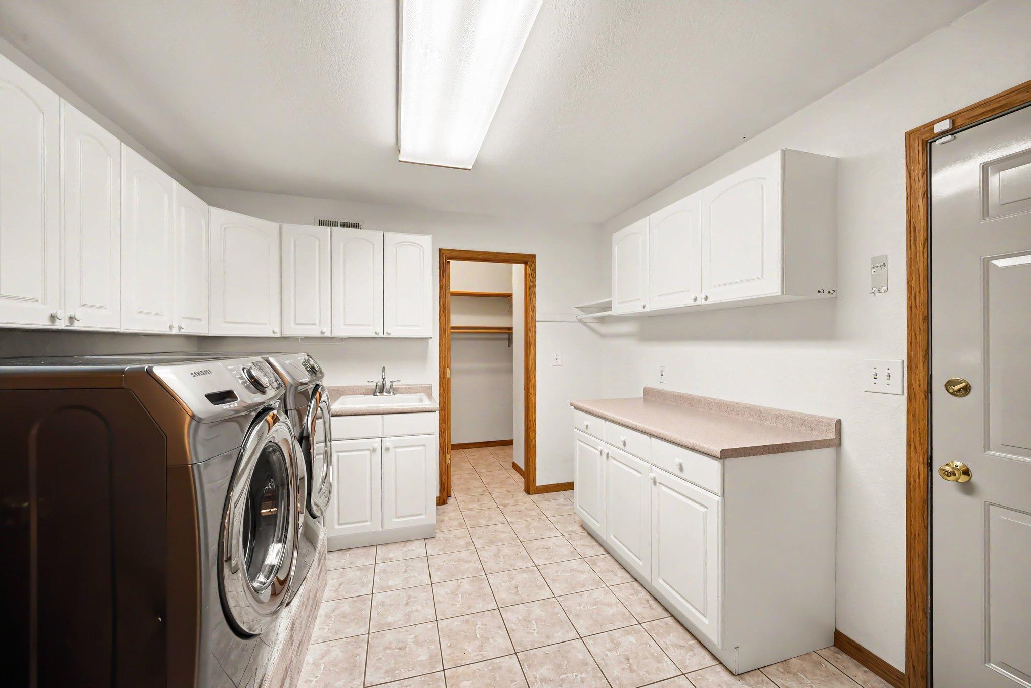 Main Floor Laundry/Mudroom