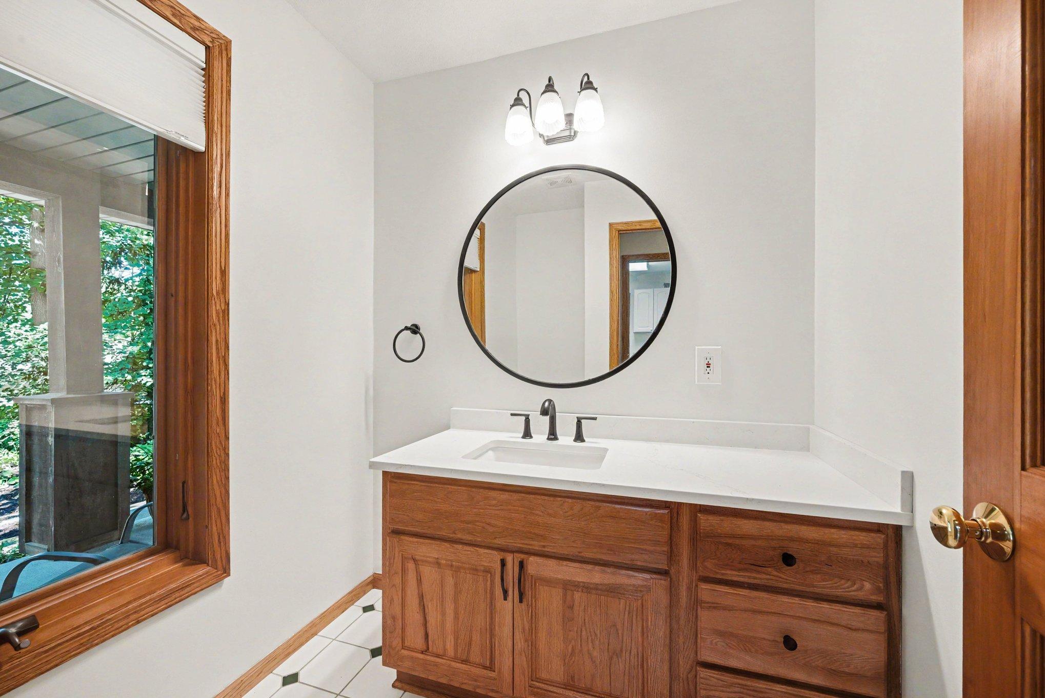 Main Floor 1/2 Bath