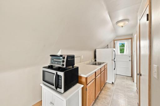 3740 bryant ave s_0231.jpg