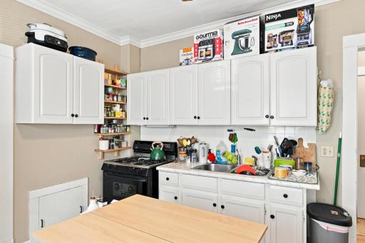 3740 bryant ave s_0061.jpg