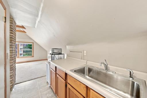 3740 bryant ave s_0241.jpg