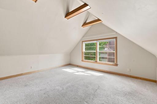 3740 bryant ave s_0201.jpg