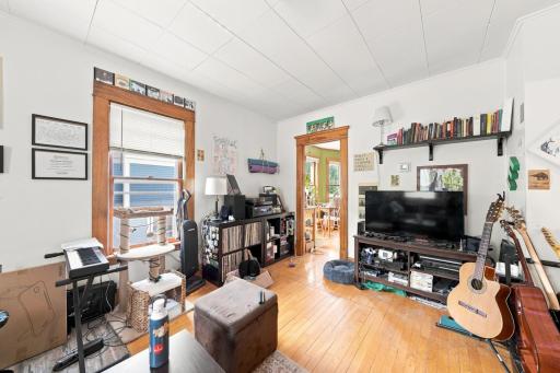 3740 bryant ave s_0131.jpg
