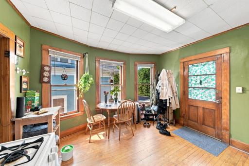 3740 bryant ave s_0141.jpg