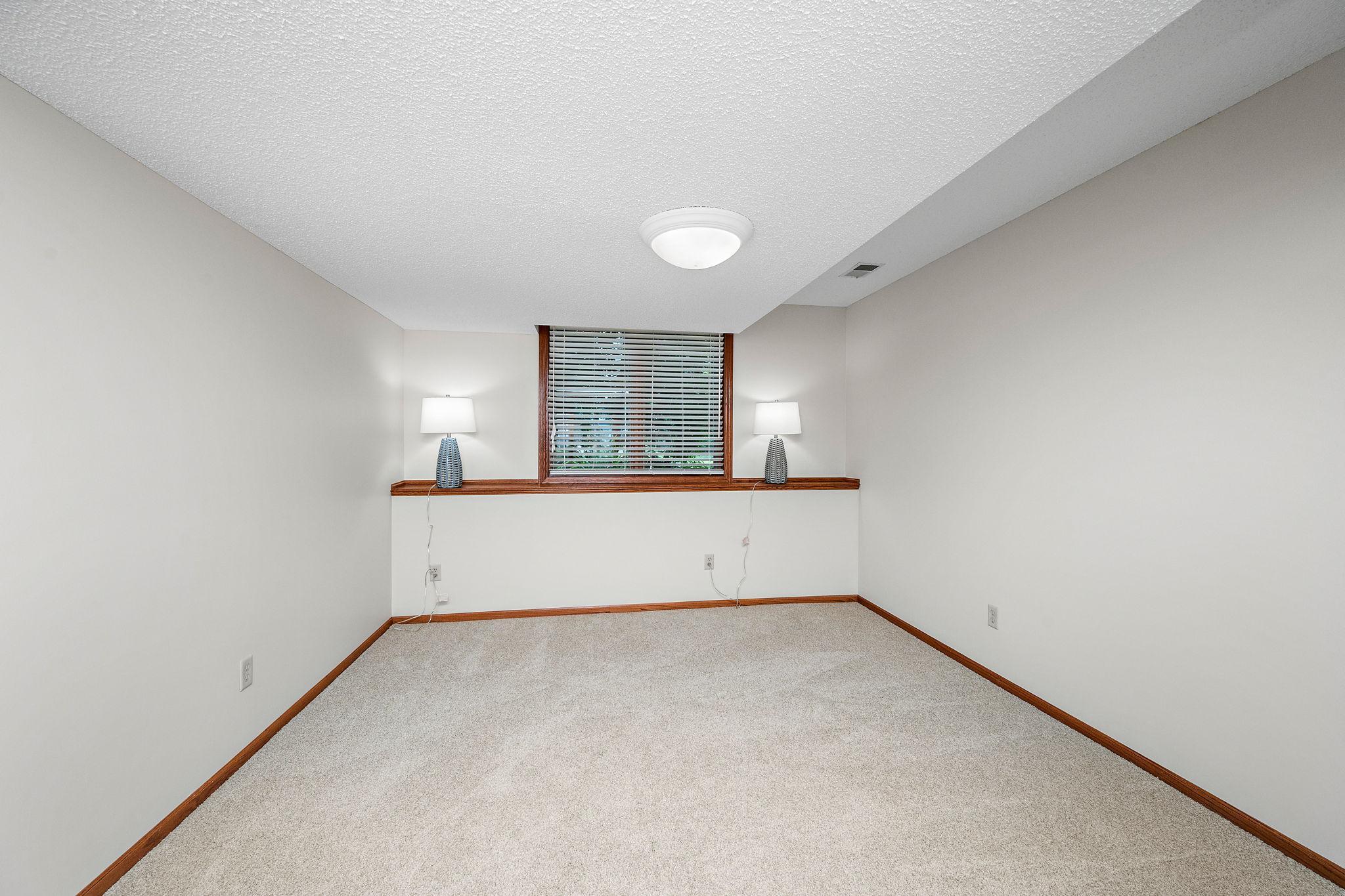 Lower level 3rd BR
