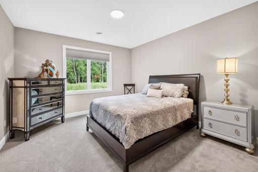 Lower level large bedroom - maybe second primary?