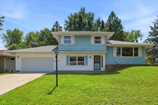Photo for 1277 Imperial Lane, New Brighton, MN 55112 - listing #7117492 Thoughtful updates, timeless curb appeal, and a welcoming neighborhood create the perfect place to call home.