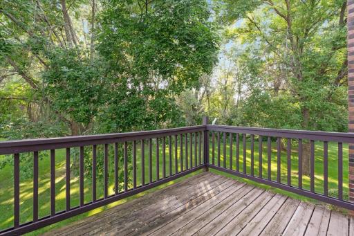 566 Donegal Circle, Shoreview, MN 55126