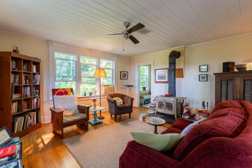 Vermont Castings Wood Stove will Heat Entire House in Winter