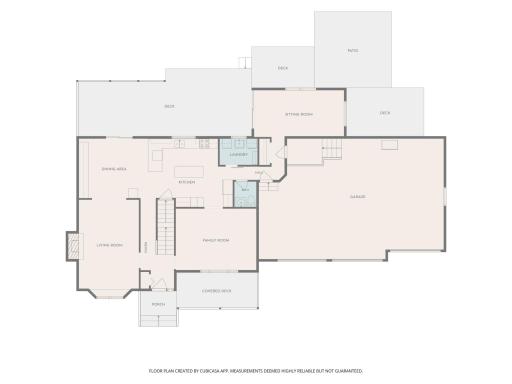 Main Level w 950sf 3 car garage