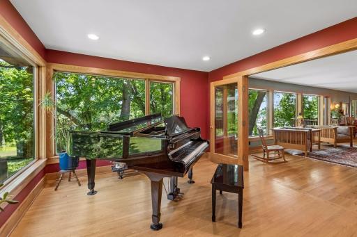 8307 Oakmere Road, Bloomington, MN 55438