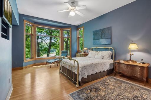 8307 Oakmere Road, Bloomington, MN 55438