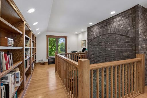 8307 Oakmere Road, Bloomington, MN 55438