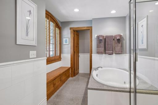 8307 Oakmere Road, Bloomington, MN 55438