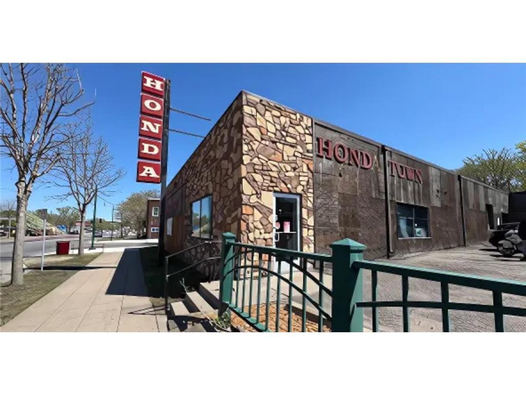 Property photo for 4215 E Lake Street, Minneapolis, MN 55406