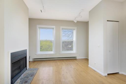 2421 Emerson Avenue S, 107, Minneapolis, MN 55405