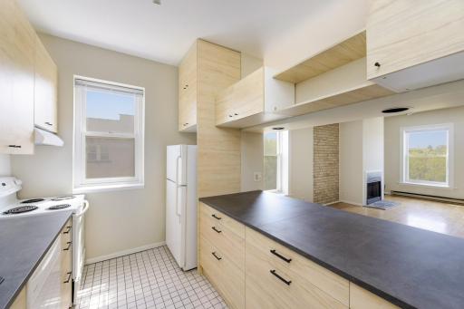 2421 Emerson Avenue S, 107, Minneapolis, MN 55405