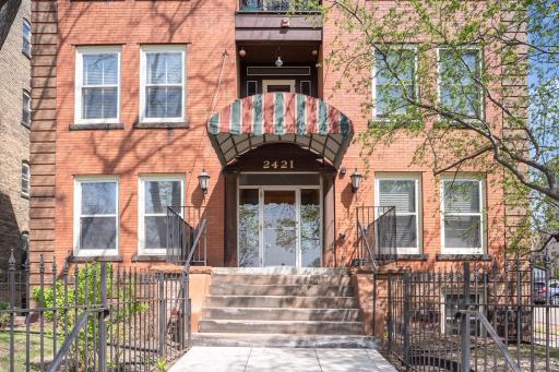 2421 Emerson Avenue S, 107, Minneapolis, MN 55405
