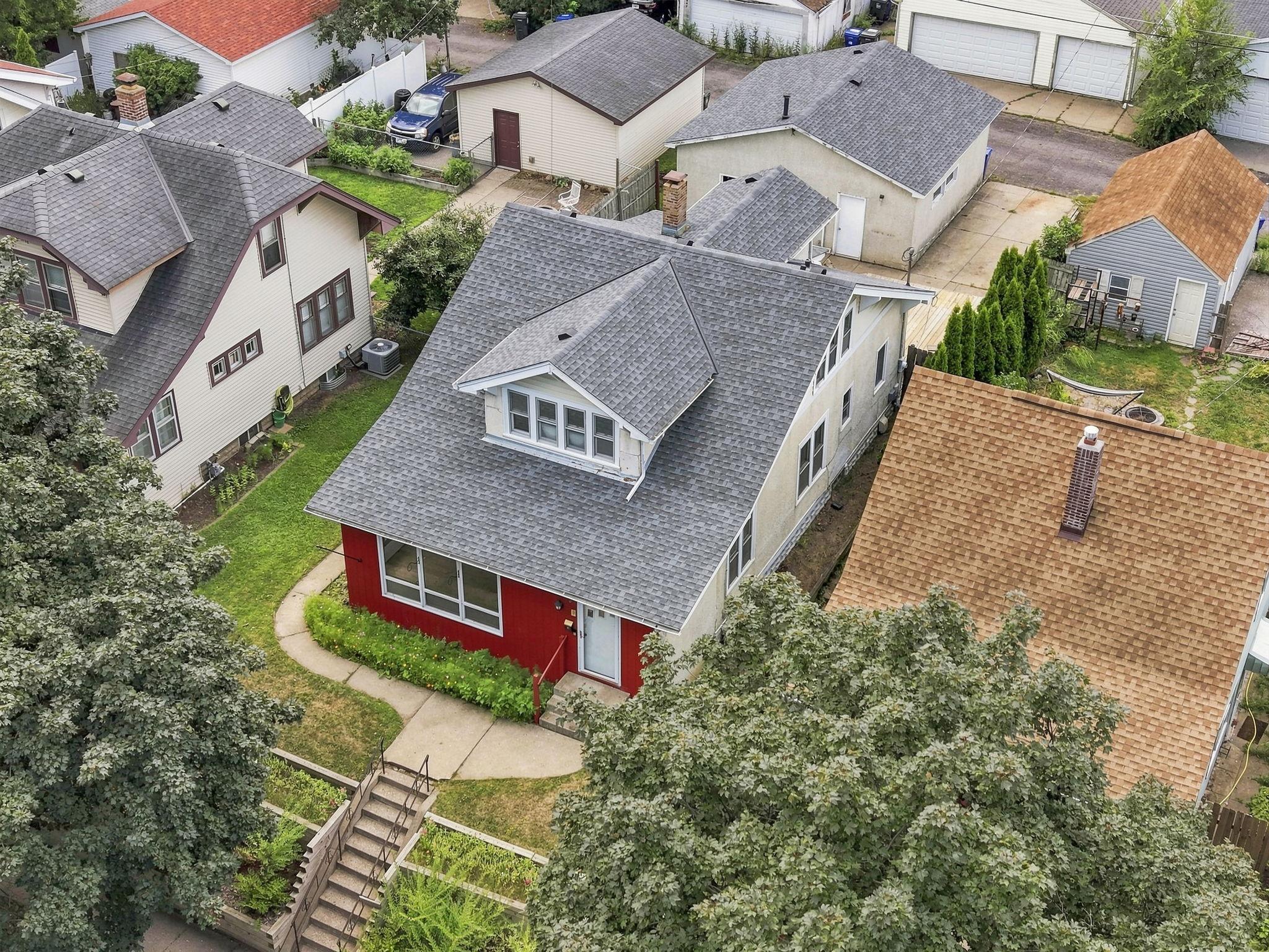 58-web-or-mls-Hyacinth_Ave_003.jpg