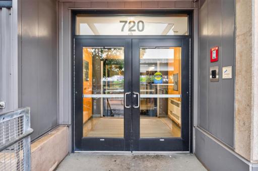 720 4th Street N, 310, Minneapolis, MN 55401