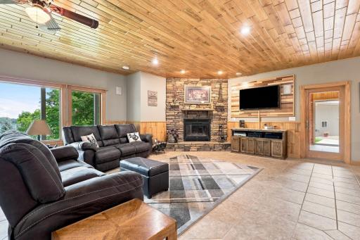 17535 Schurman Lane, Lake Park, MN 56554