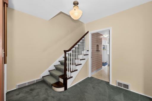 1546 8th Street S, Fargo, ND 58103
