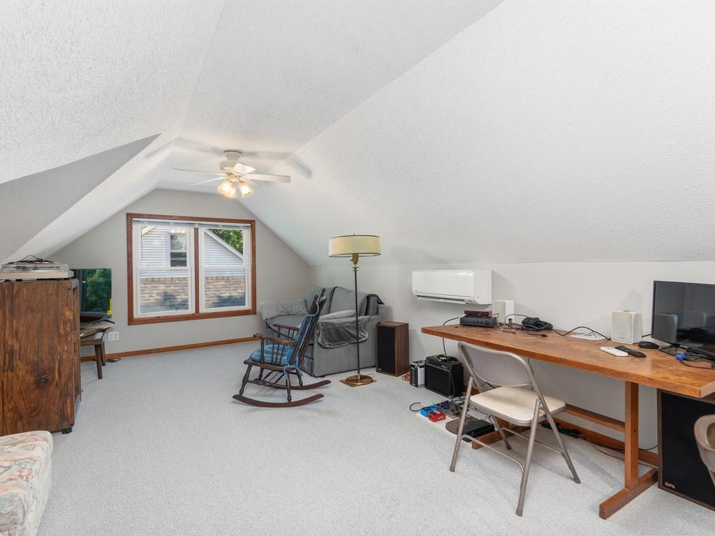2nd living room or br.jpg