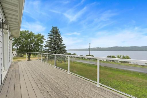 Upper Level Deck