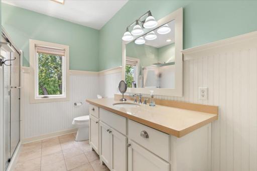 Upper Level 3/4 Bath